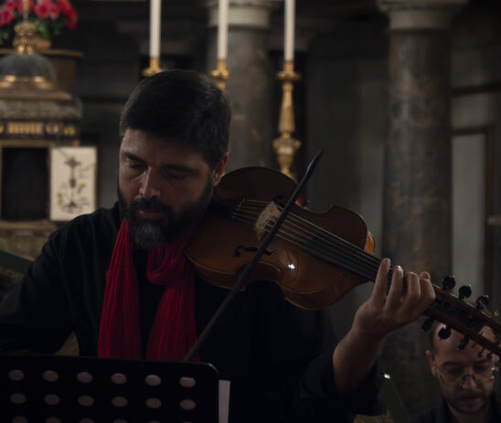 Loan of the musical instrument Viola d’Amore to Maestro Valerio Losito